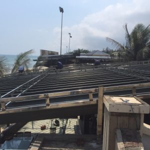 Mái xếp che nhà hàng làng cá đường Võ Nguyên Giáp