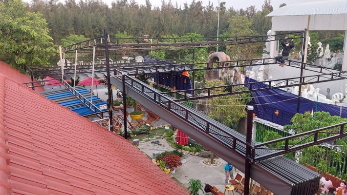 Chất liệu bạt quyết định tuổi thọ của mái hiên